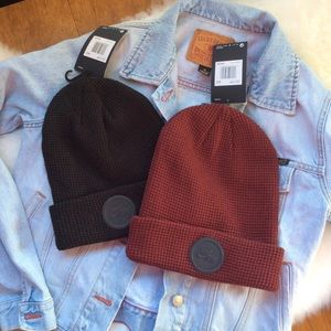 NWT* Waffle Knit Nike Beanie Burgundy Unisex OS